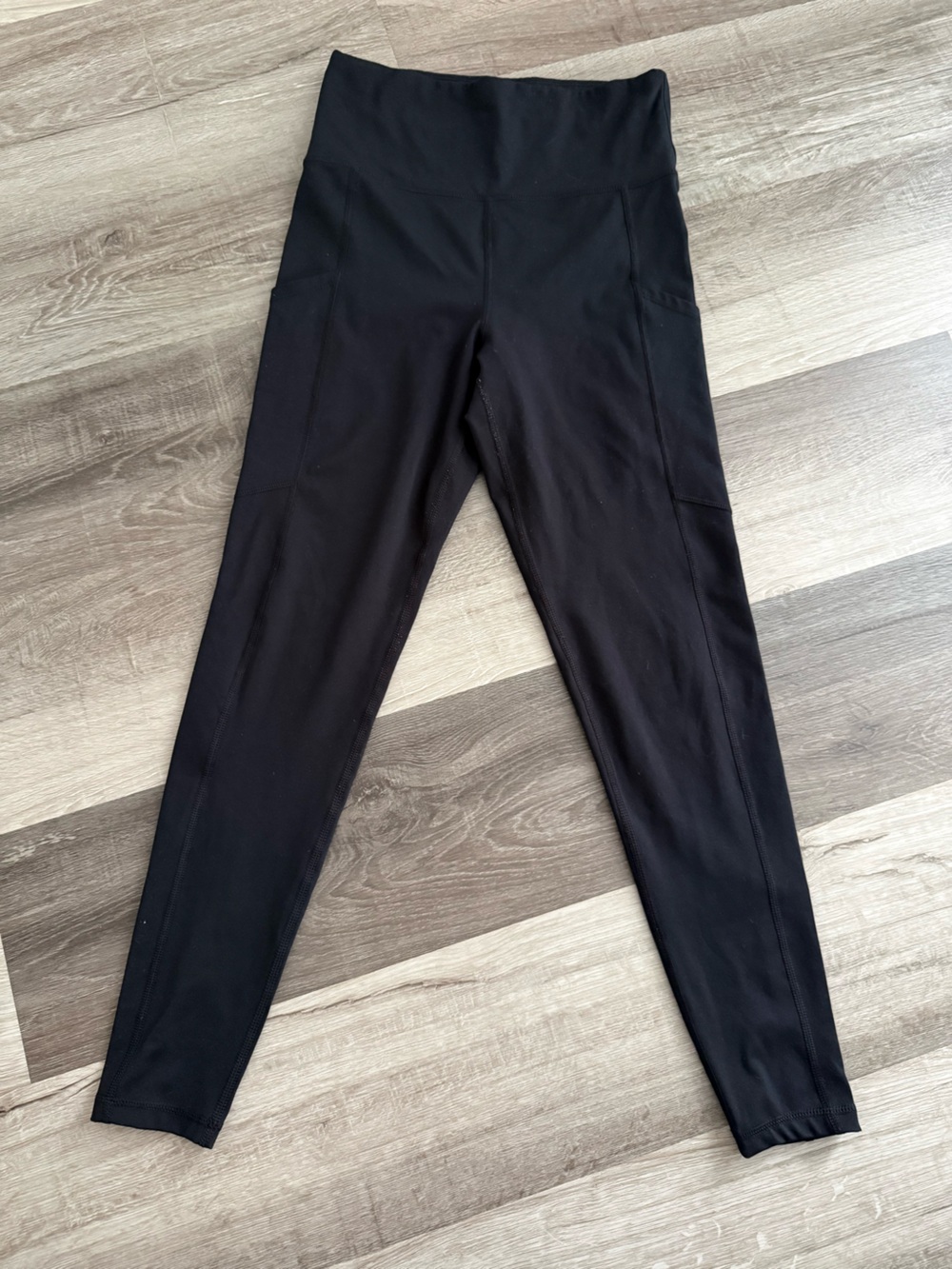 American Eagle Outfitters women’s Black High-Waist Leggings